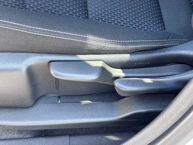 Used 2024 GMC Terrain SLE FWD image 16