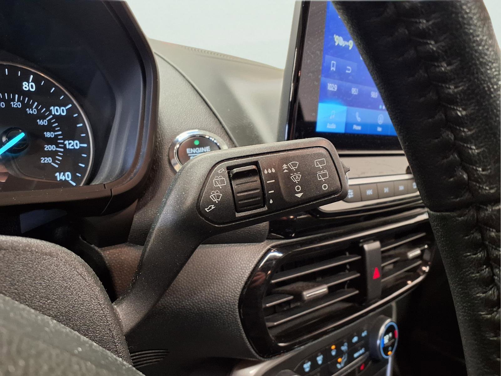 Used 2022 Ford EcoSport Titanium image 19