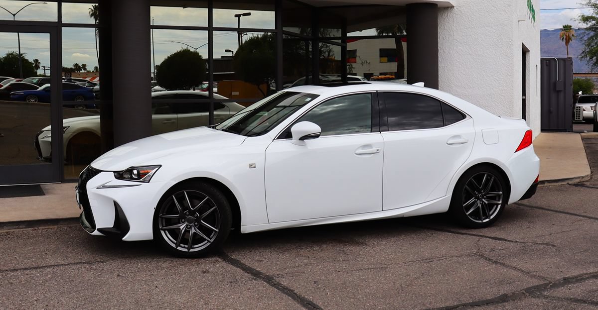 Used 2018 Lexus IS 300 F Sport w/ F Sport Package RWD image 4