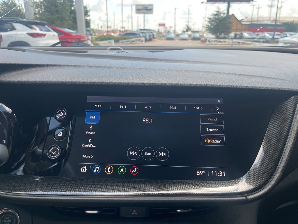 Used 2022 Buick Envision Essence w/ Technology Package I image 9