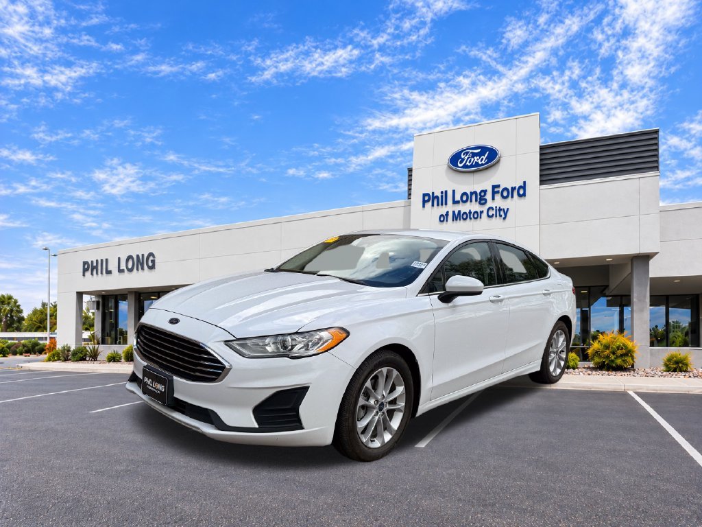 Used 2020 Ford Fusion SE FWD image 3