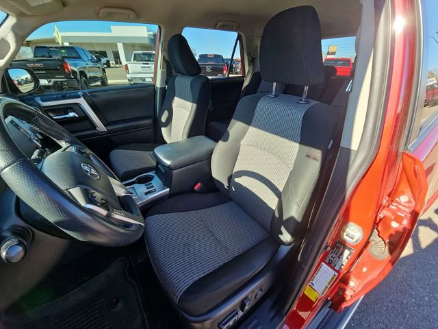 Used 2022 Toyota 4Runner SR5 AWD/4WD image 15