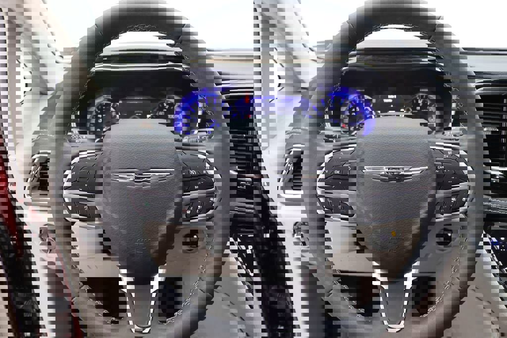 Used 2022 Chrysler Pacifica Limited image 18