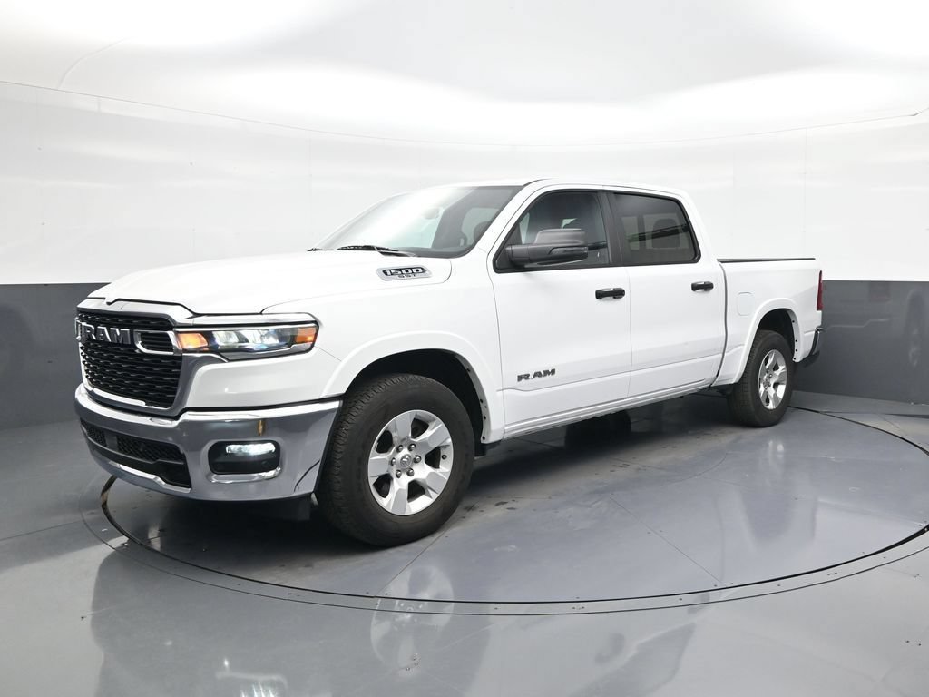 Used 2025 RAM 1500 Big Horn AWD/4WD image 3