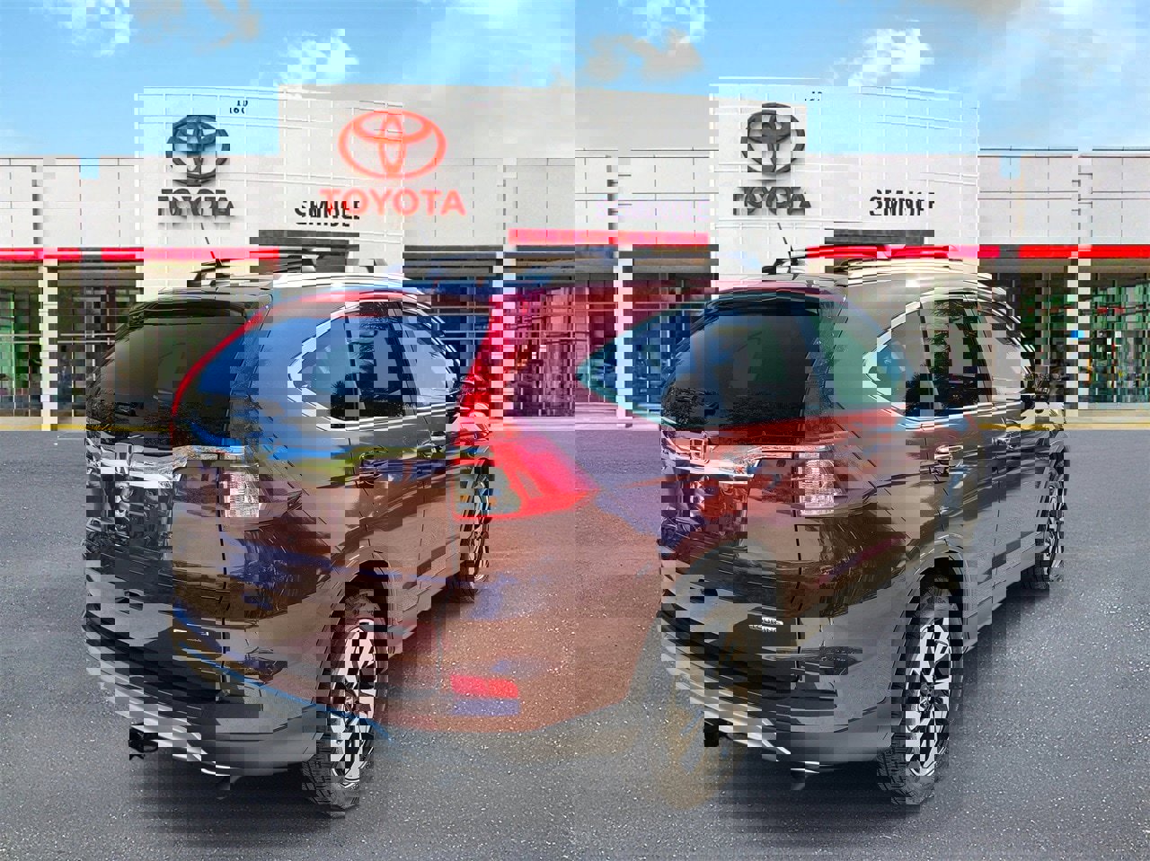 Used 2016 Honda CR-V Touring image 3