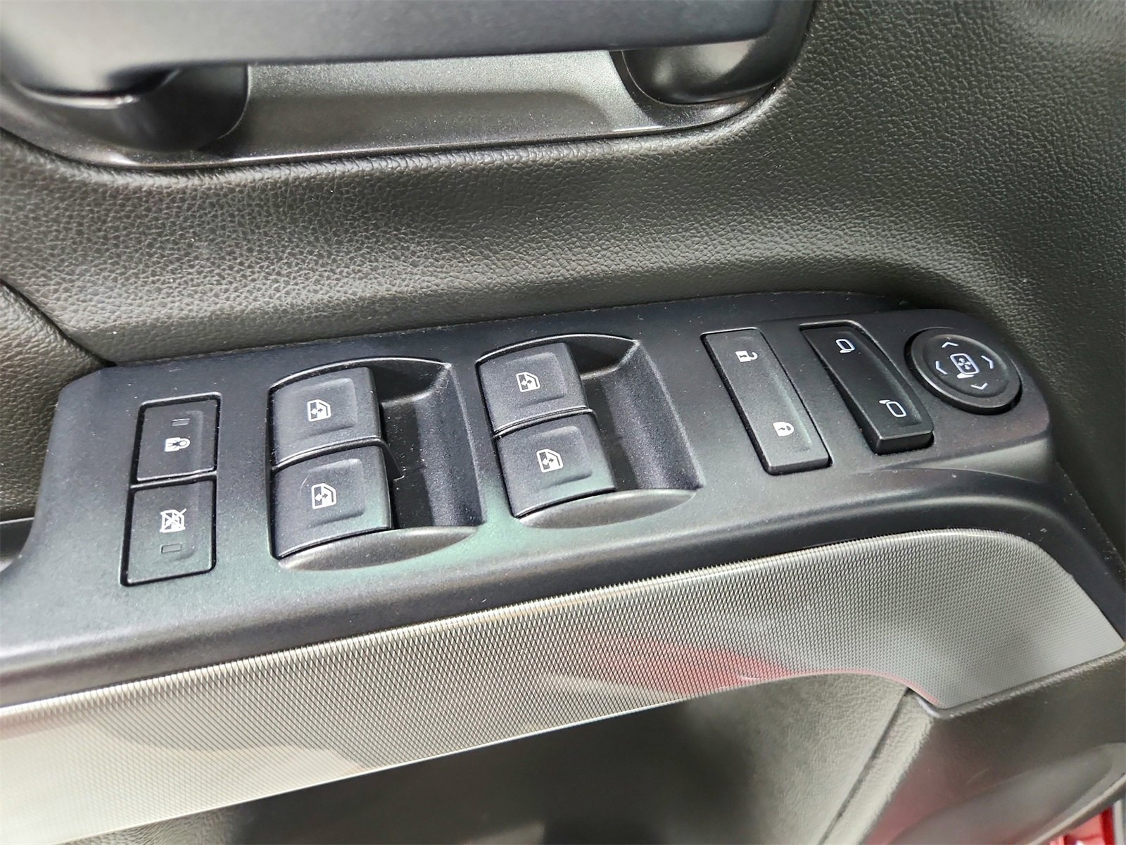 Used 2018 Chevrolet Silverado 1500 LT w/ All Star Edition image 31