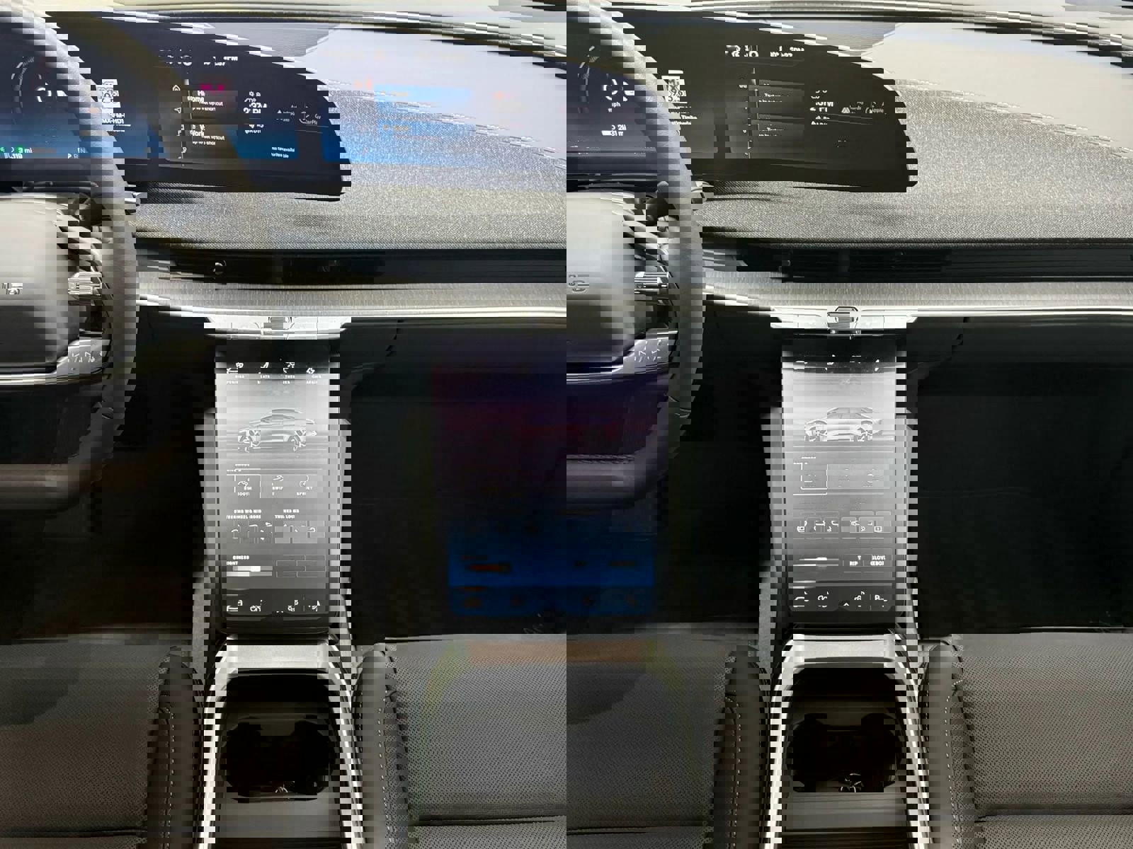 Used 2025 Lucid Air Touring image 10