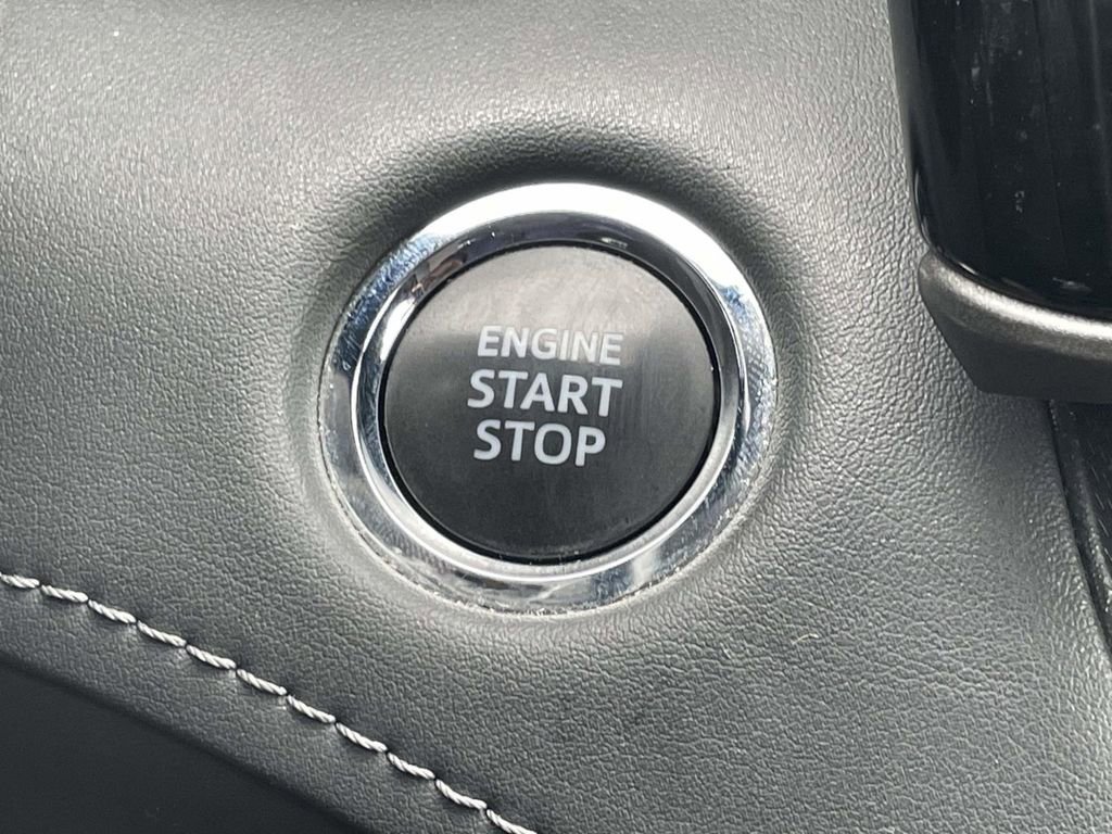 Used 2023 Toyota Highlander LE image 35