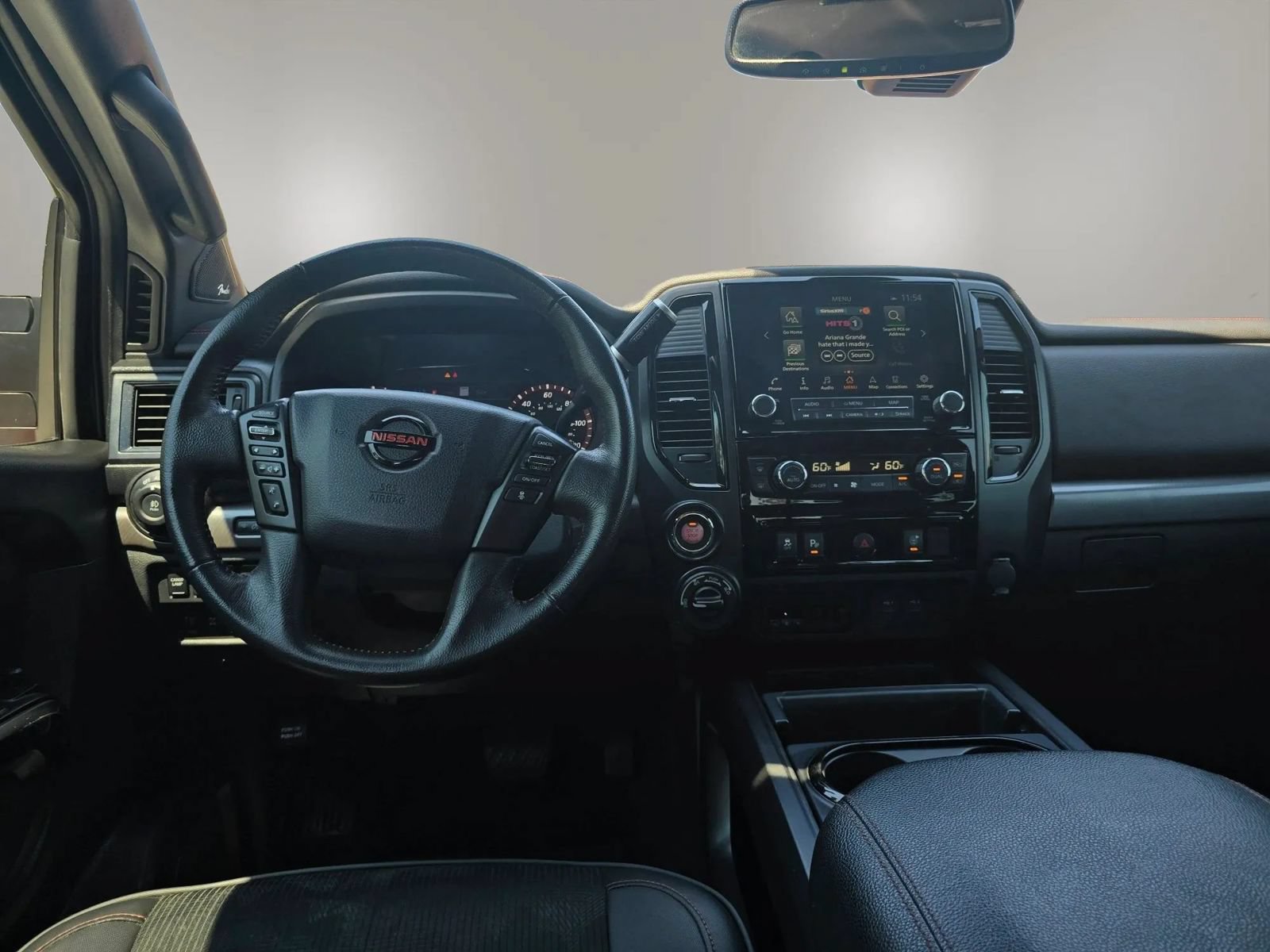 Used 2020 Nissan Titan PRO-4X AWD/4WD image 12