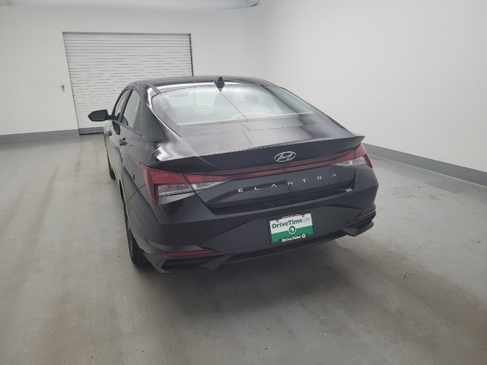 Used 2023 Hyundai Elantra SEL w/ Cargo Package FWD image 6