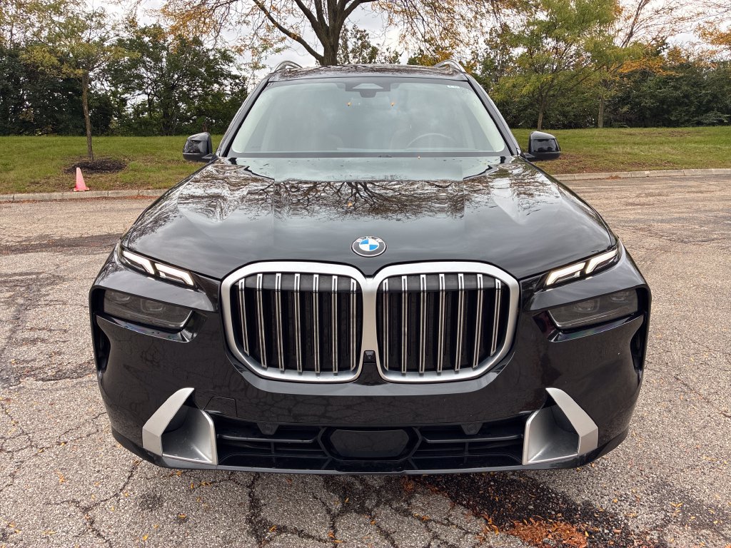Used 2023 BMW X7 xDrive40i AWD/4WD image 8