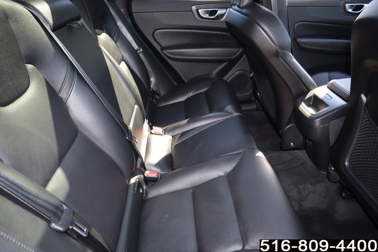 Used 2023 Volvo XC60 B5 Plus w/ Climate Package image 11