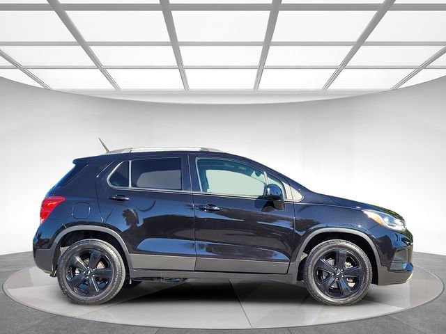Used 2018 Chevrolet Trax Premier w/ Midnight Edition image 3