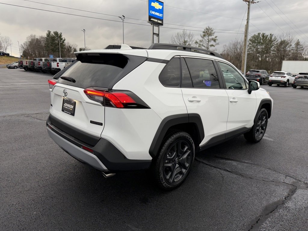 Used 2024 Toyota RAV4 Adventure image 12