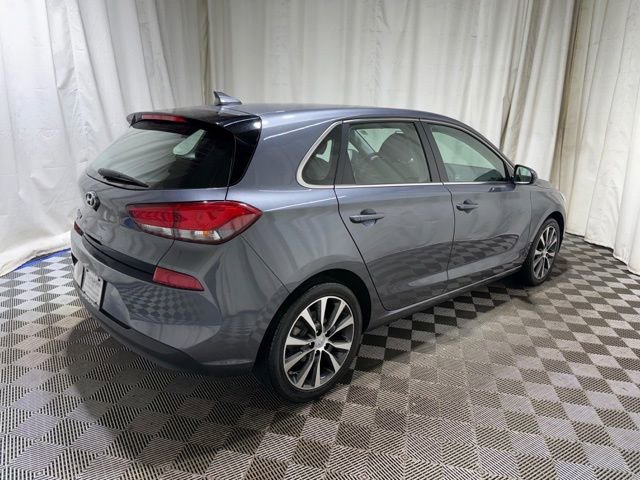 Used 2018 Hyundai Elantra GT FWD image 4