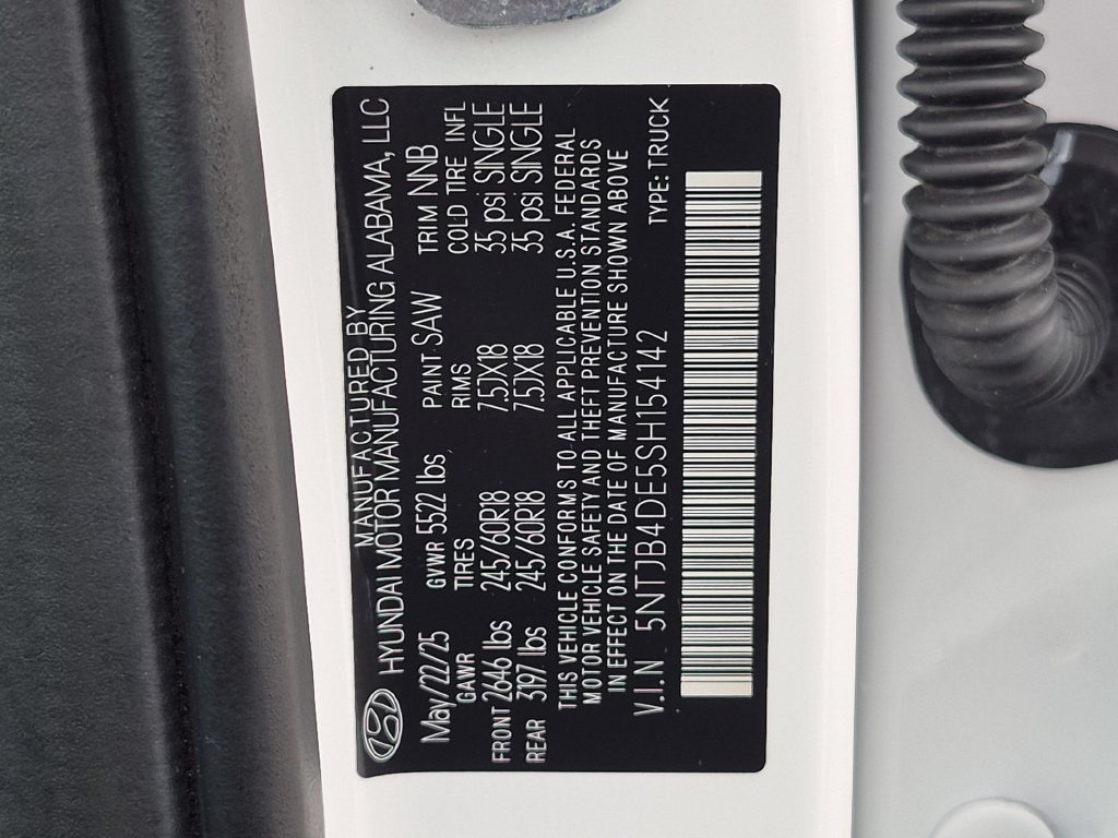 Used 2025 Hyundai Santa Cruz SEL FWD image 36