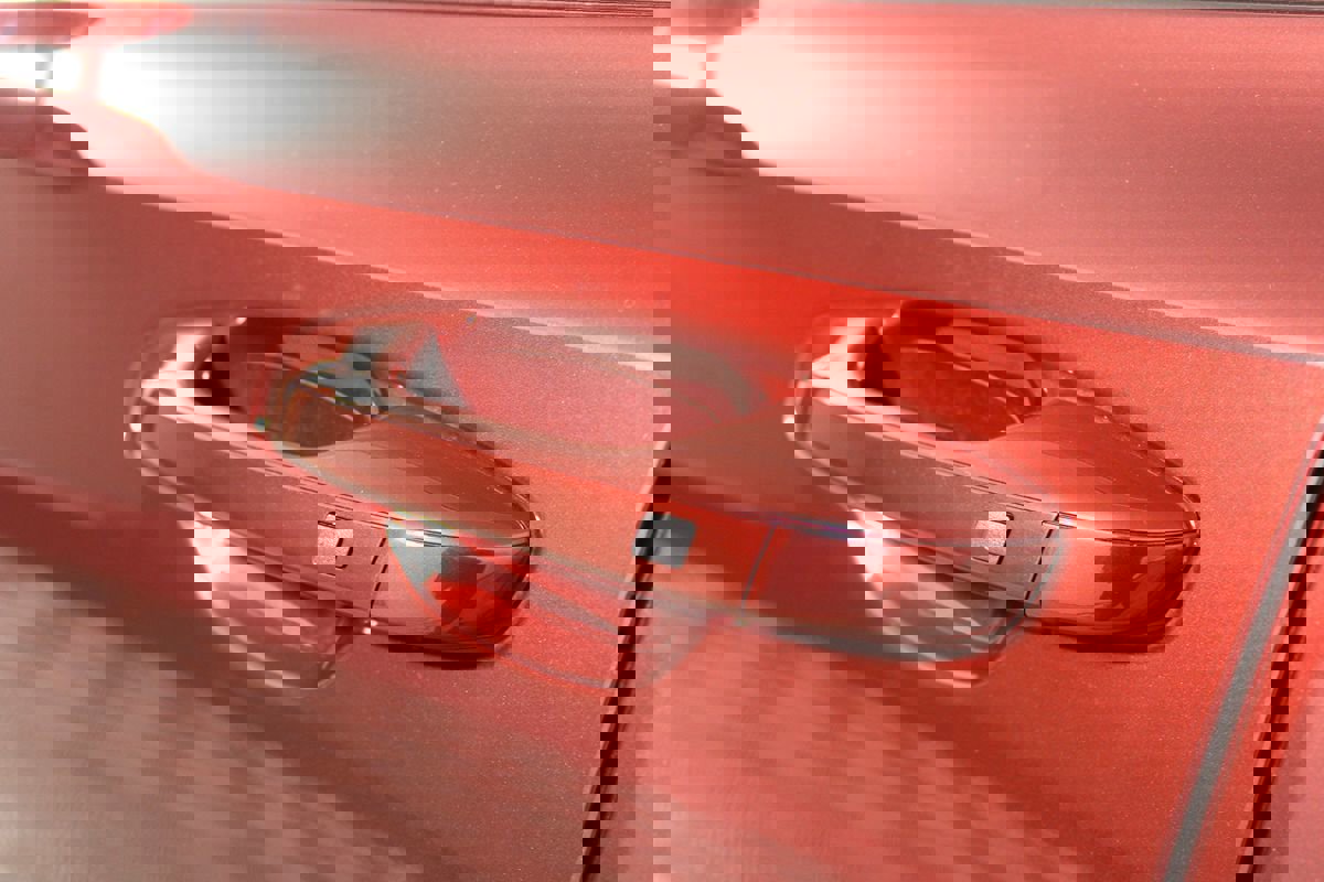 Used 2025 Kia Sorento LX image 38