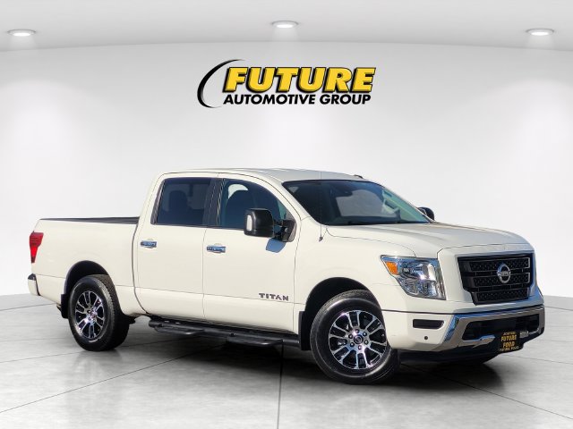 Used 2021 Nissan Titan SV w/ SV Convenience Package