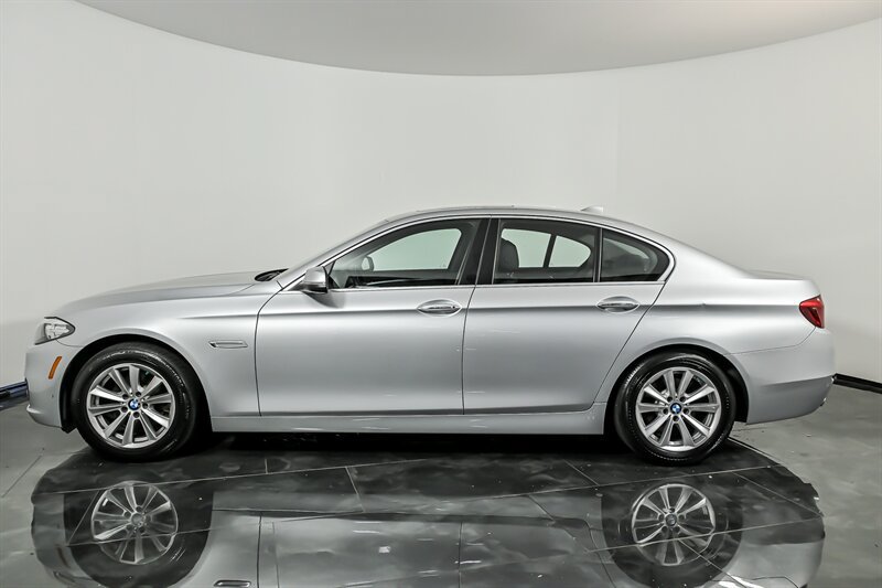 Used 2015 BMW 528i xDrive Sedan AWD/4WD image 6