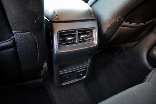 Used 2023 Ford Edge SEL w/ Convenience Package image 16