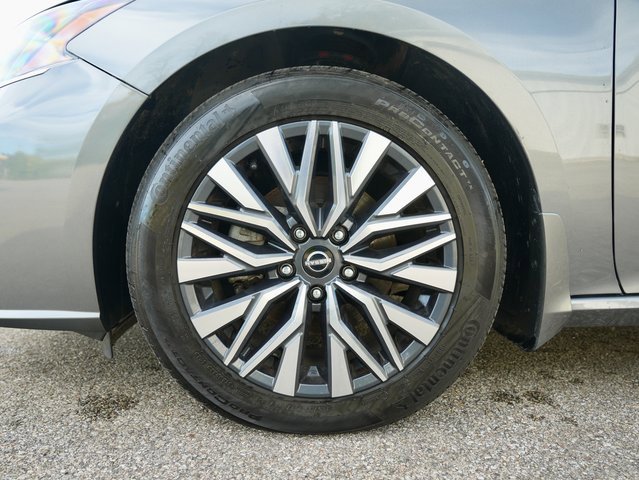 Used 2023 Nissan Altima 2.5 SV w/ SV Premium Package image 29