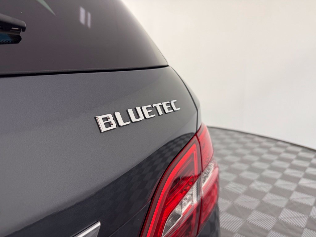 Used 2015 Mercedes-Benz ML 250 BlueTEC 4MATIC image 9
