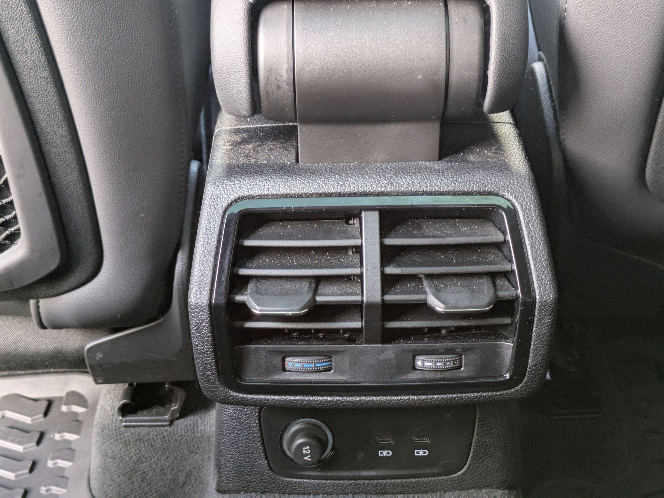 Used 2024 Audi Q3 2.0T Premium Plus w/ Premium Plus Package image 25
