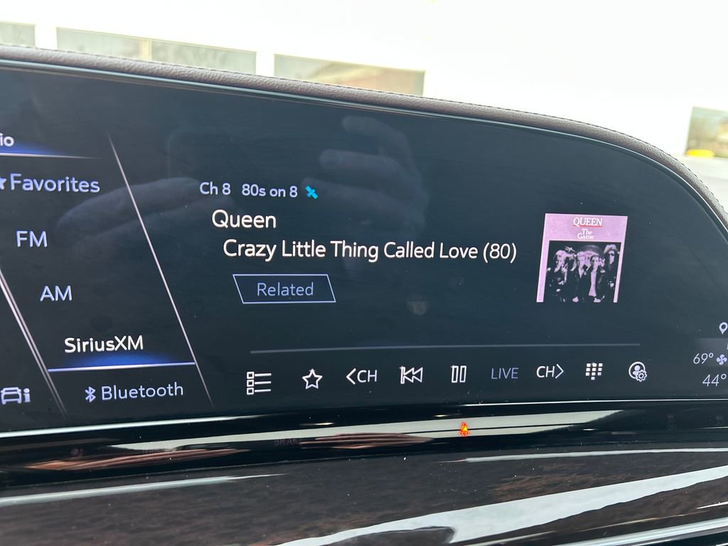 Certified 2023 Cadillac Escalade Sport Platinum w/ LPO, ONYX Package image 41