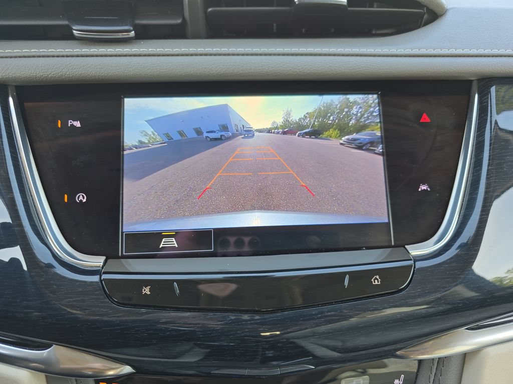 Certified 2024 Cadillac XT6 Premium Luxury w/ LPO, Floor Liner Package AWD/4WD image 25