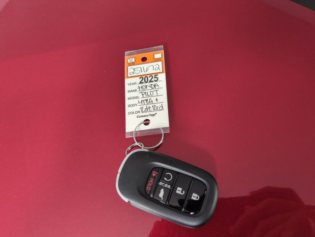 New 2025 Honda Pilot Touring image 29