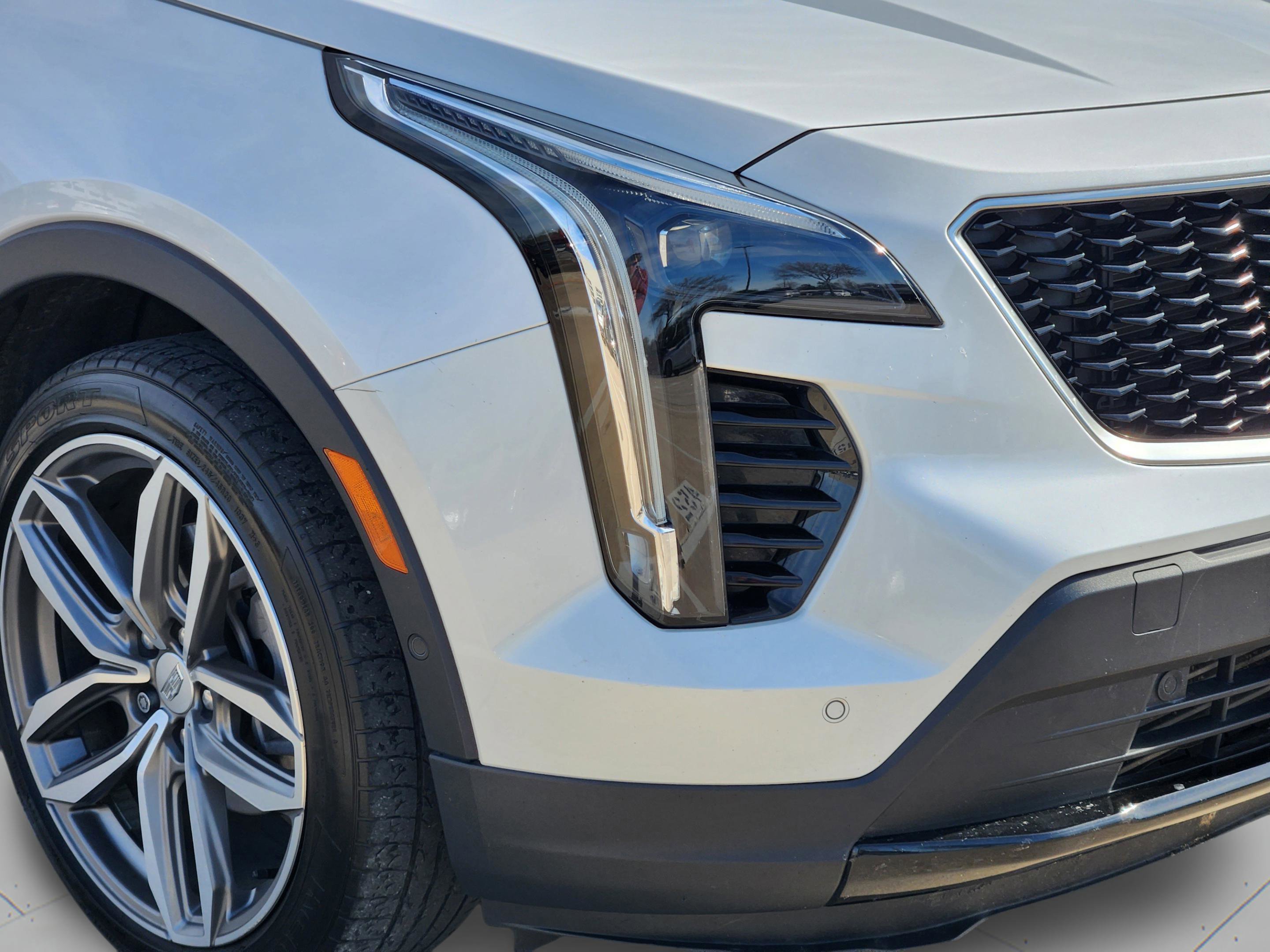 Used 2022 Cadillac XT4 Sport w/ Enhanced Visibility Package image 5