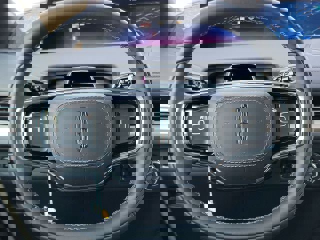 New 2025 Lincoln Navigator Reserve w/ Jet Appearance Package image 32