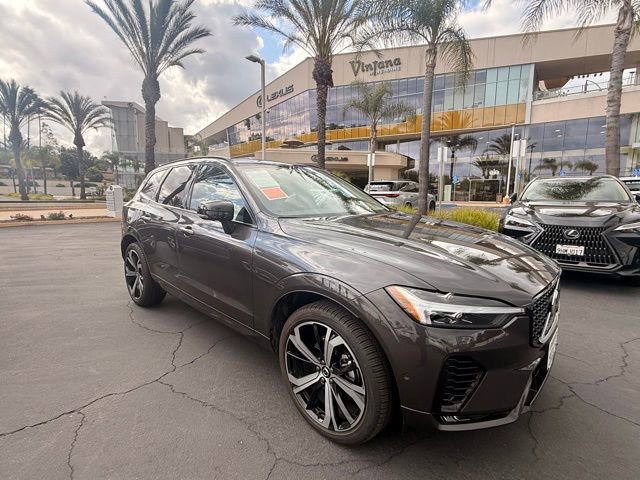 Used 2025 Volvo XC60 B5 Ultra w/ Protection Package Premier AWD/4WD image 2