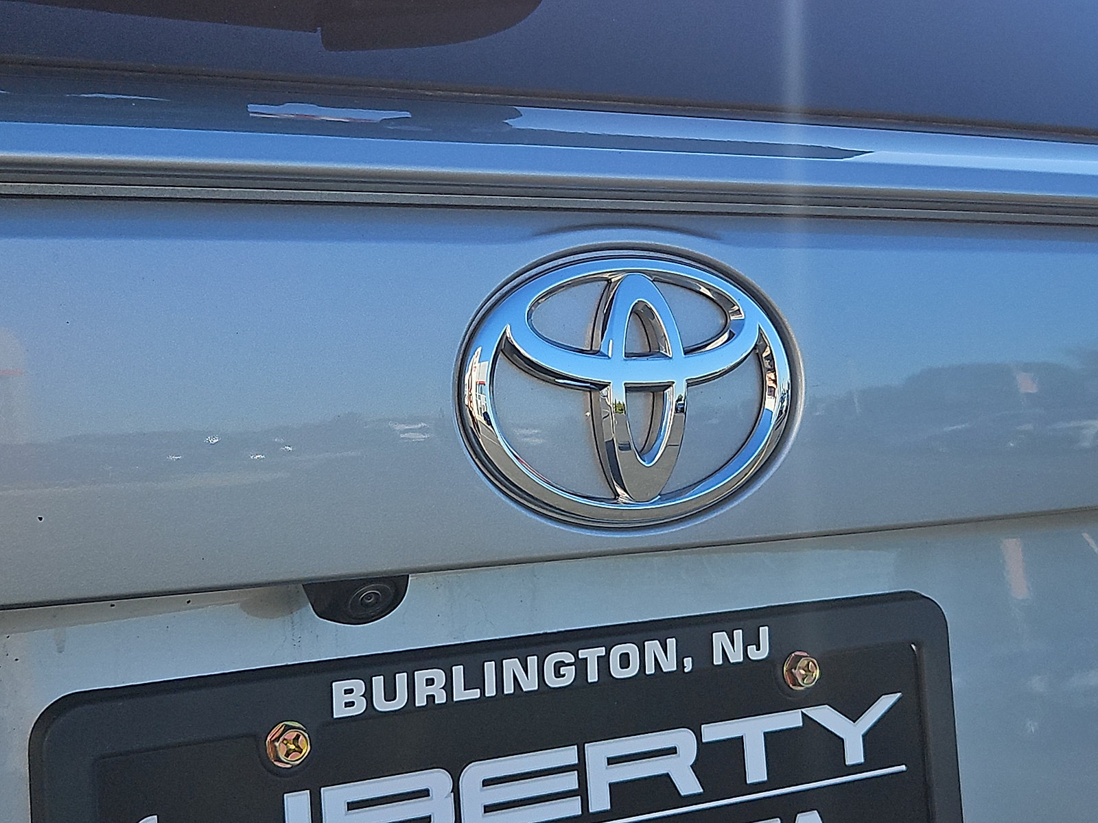 Used 2024 Toyota RAV4 LE AWD/4WD image 28