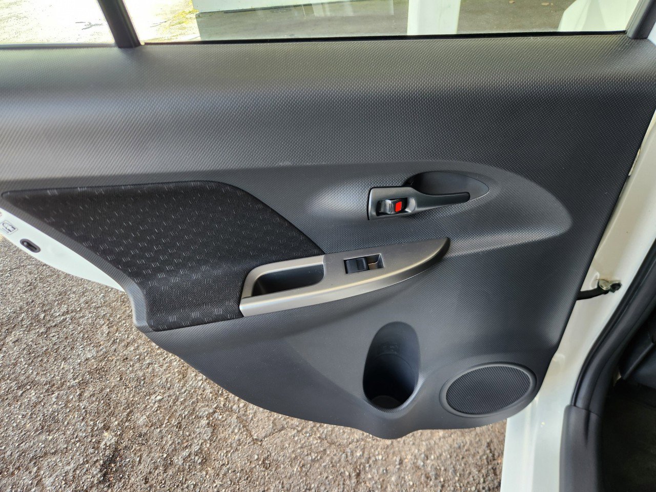 Used 2013 Scion xD image 13