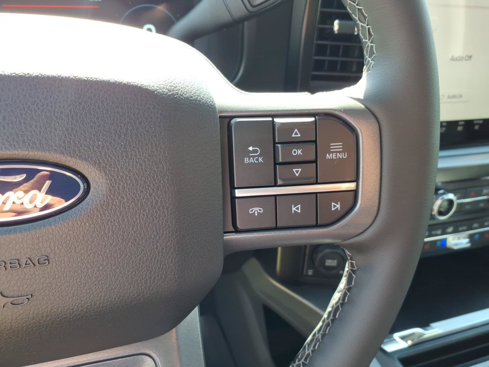 New 2027 Ford F250 Lariat w/ Lariat Premium Package AWD/4WD image 22