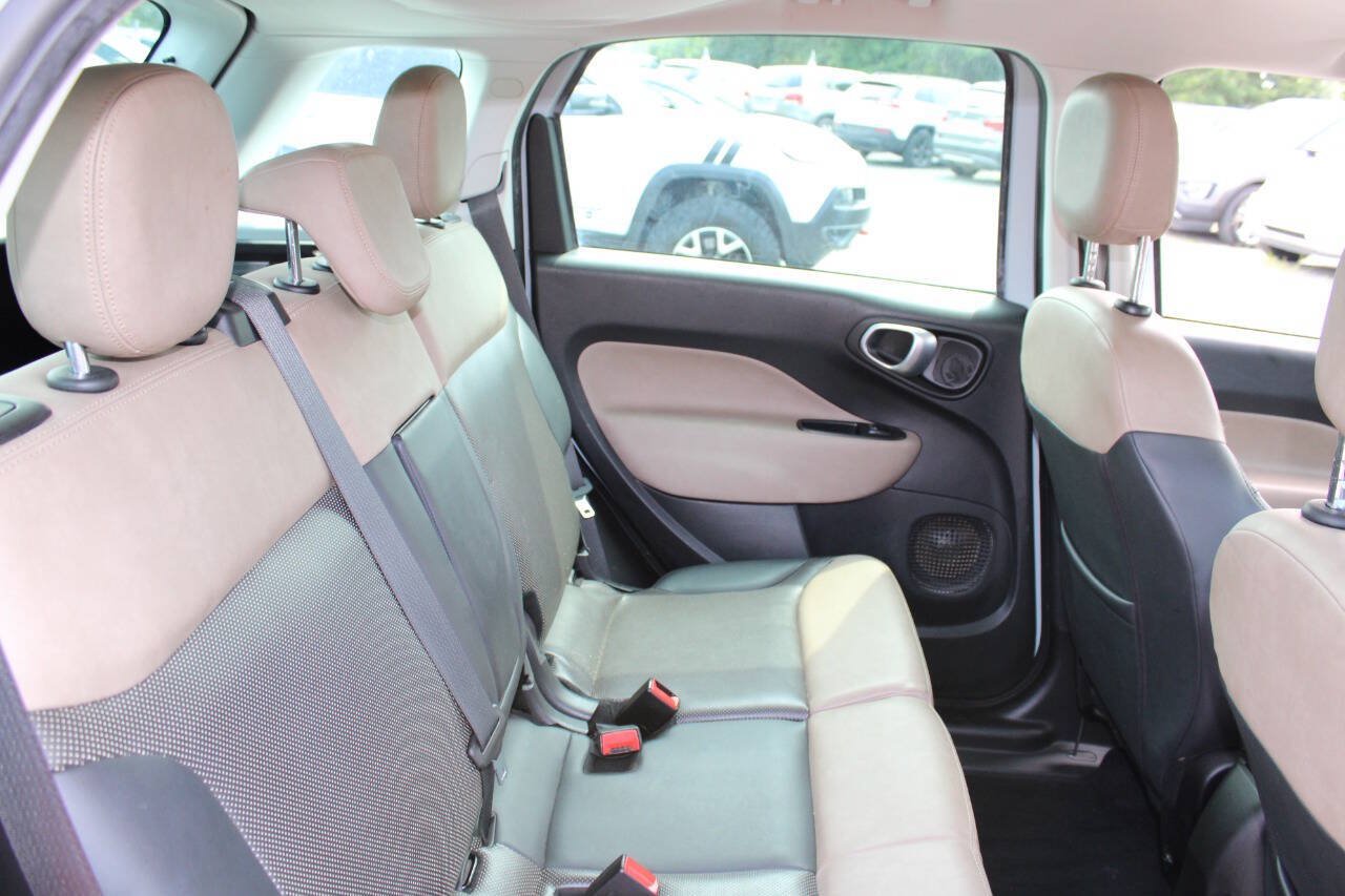 Used 2014 FIAT 500L Lounge FWD image 17