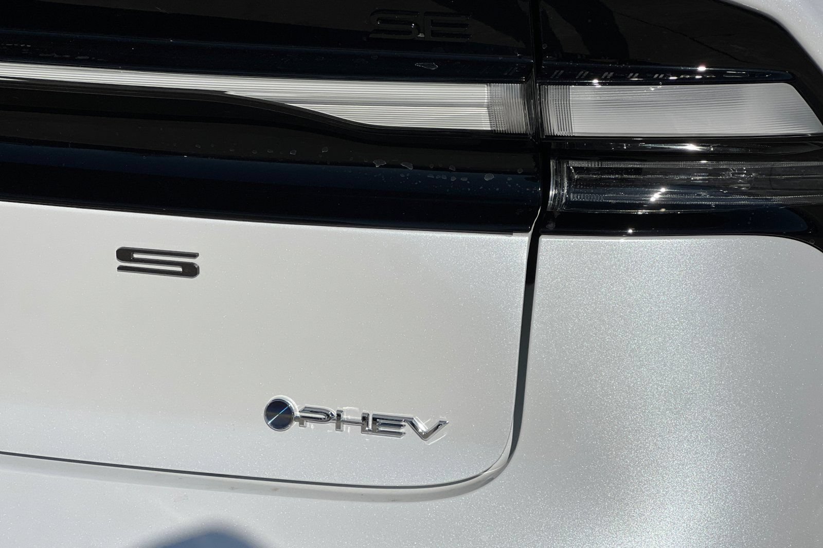 New 2026 Toyota Prius Plug-In Hybrid FWD image 21