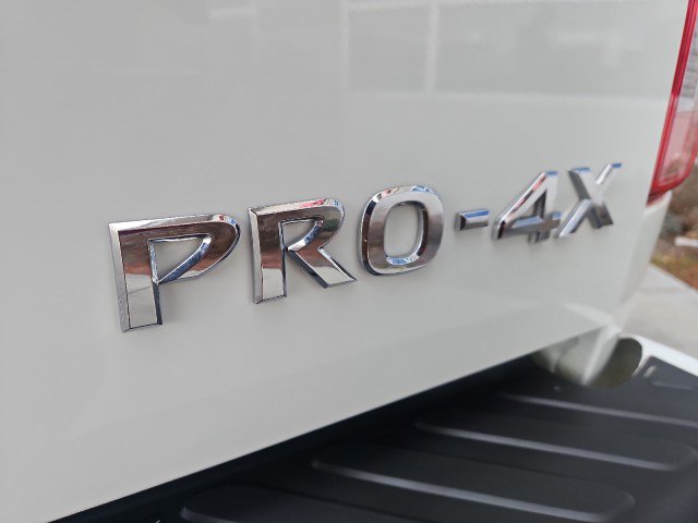 Used 2014 Nissan Frontier PRO-4X image 22