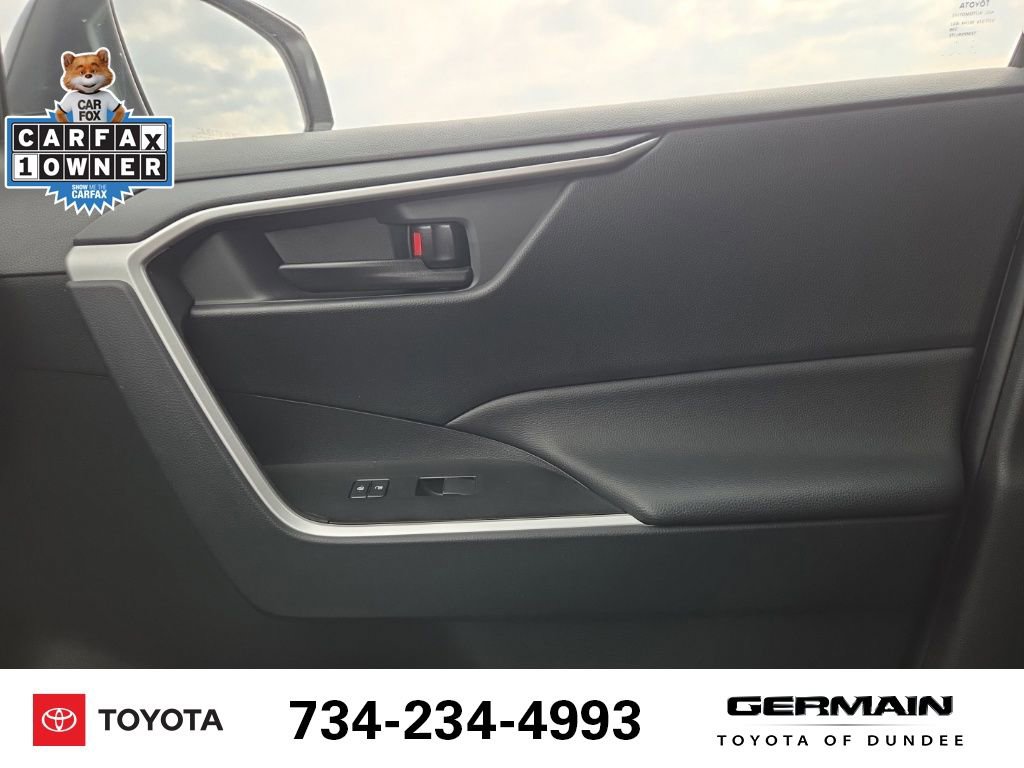 Certified 2025 Toyota RAV4 LE image 32