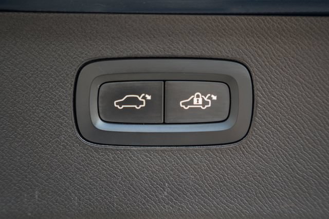 Certified 2023 Volvo XC90 T8 Ultimate w/ Lounge Package AWD/4WD image 11