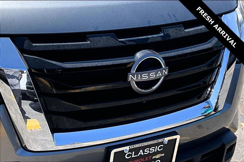 Used 2022 Nissan Pathfinder SL AWD/4WD image 32
