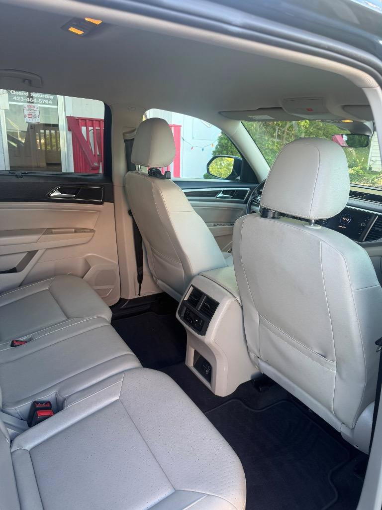 Used 2018 Volkswagen Atlas SE AWD/4WD image 17