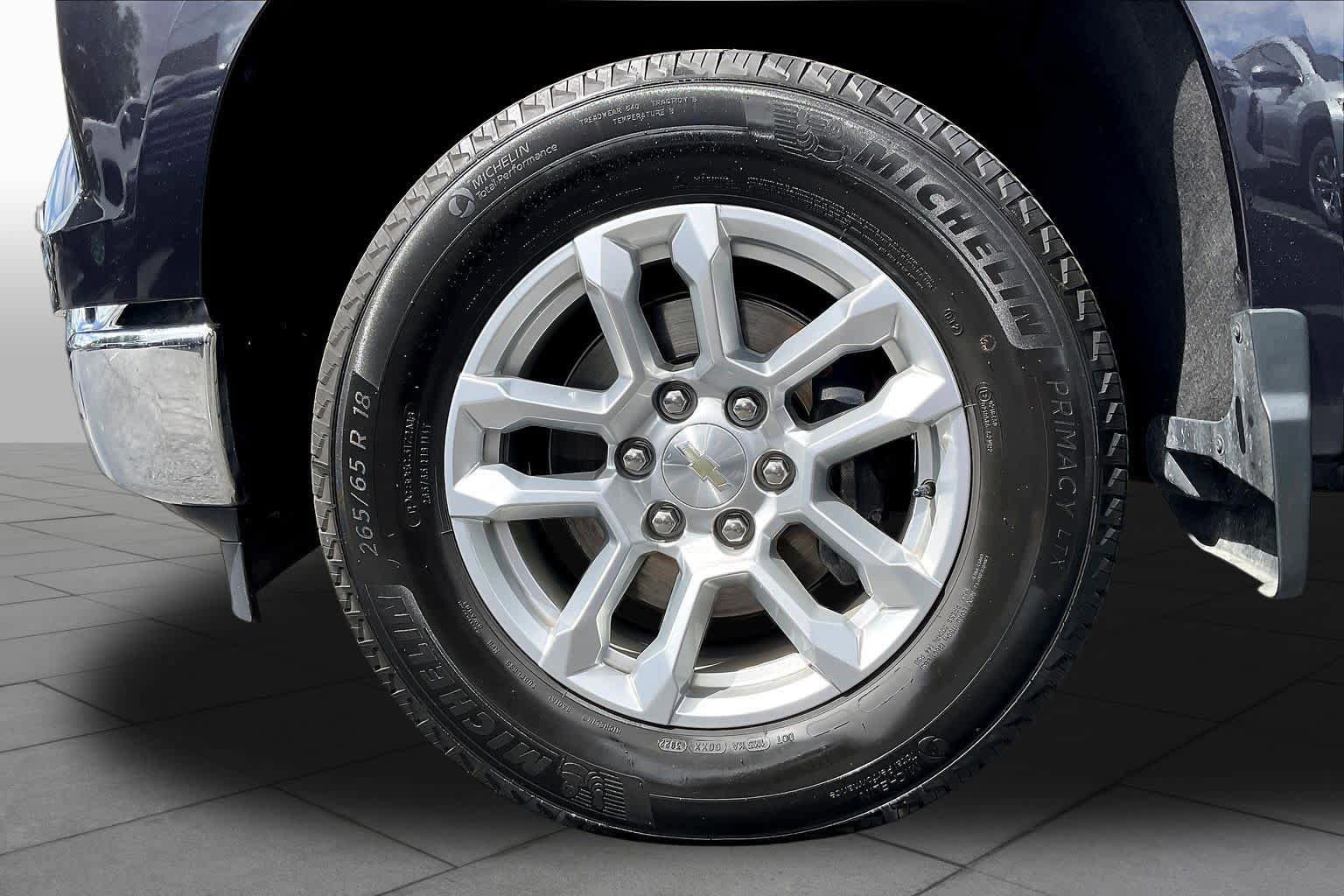 Certified 2023 Chevrolet Silverado 1500 LT AWD/4WD image 7