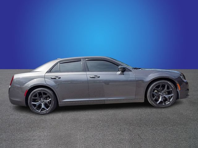 Used 2022 Chrysler 300 S RWD image 6