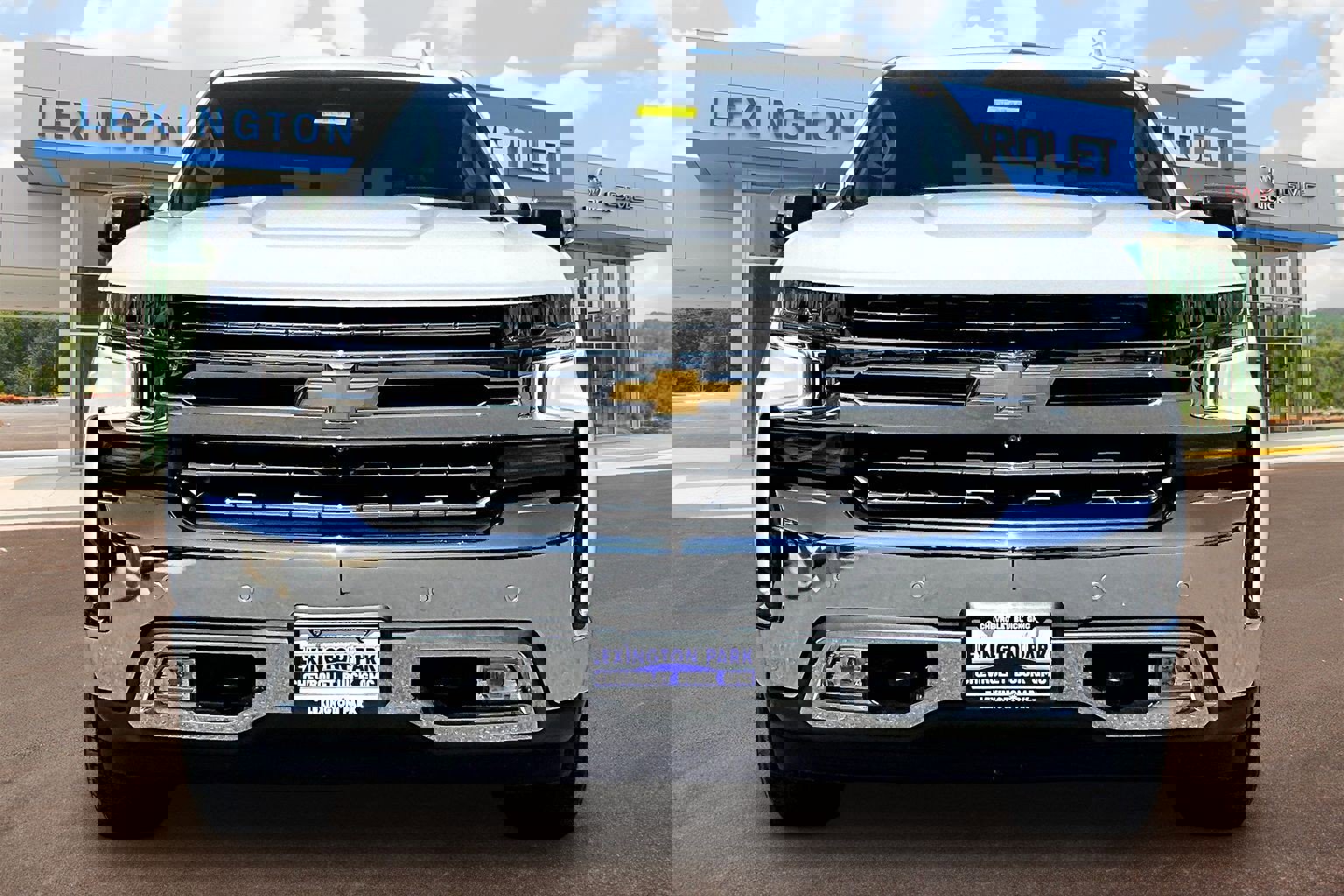 Used 2022 Chevrolet Silverado 1500 LTZ w/ LTZ Premium Package image 3