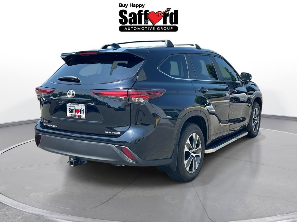 Used 2024 Toyota Highlander XLE AWD/4WD image 9