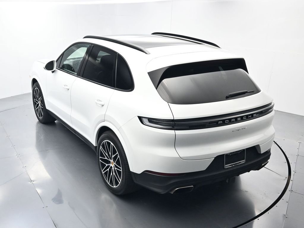 Certified 2024 Porsche Cayenne image 33