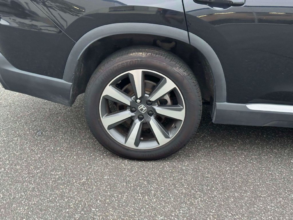 Used 2023 Honda Pilot Touring image 11