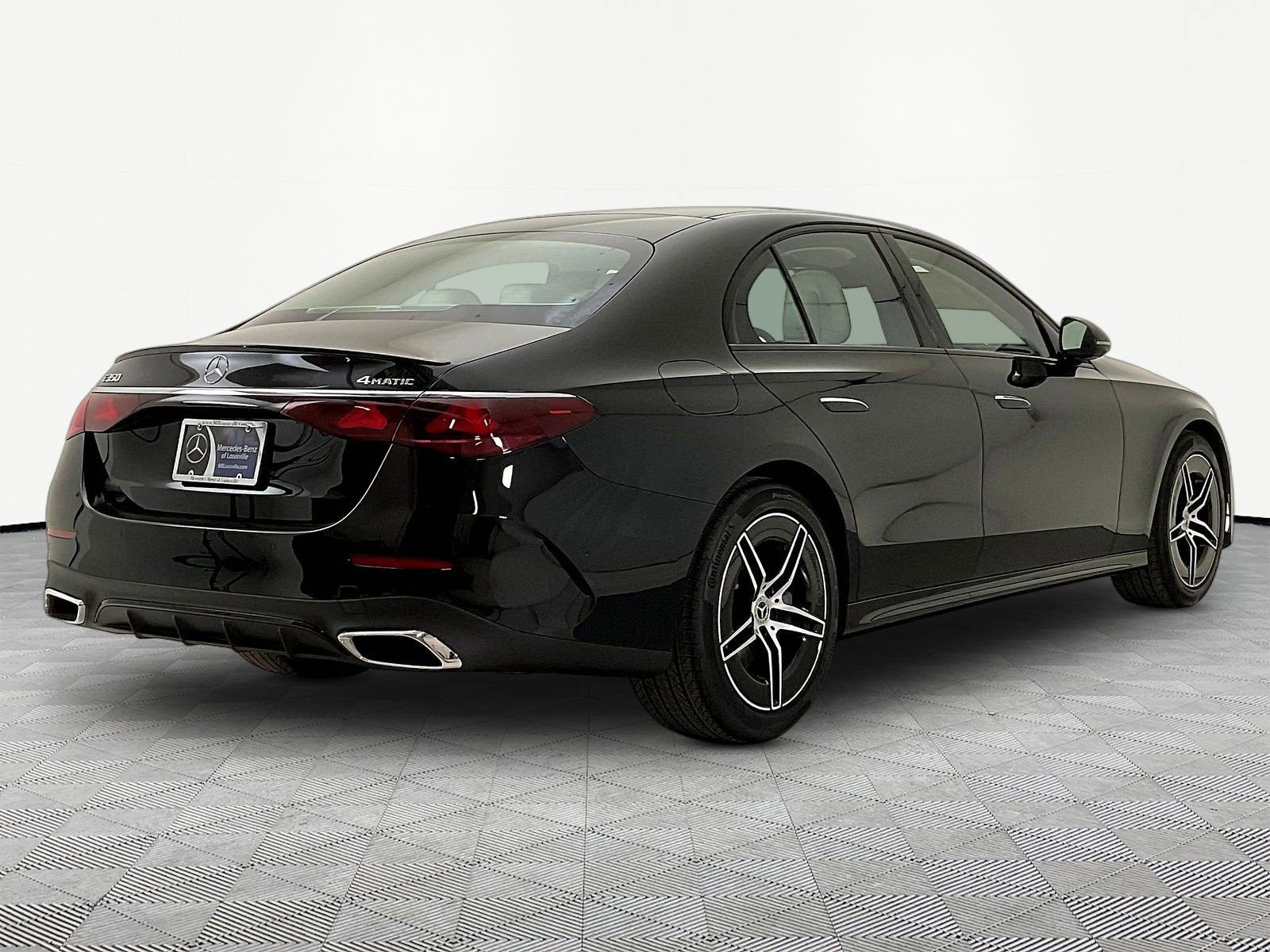 New 2026 Mercedes-Benz E 350 4MATIC Sedan image 6